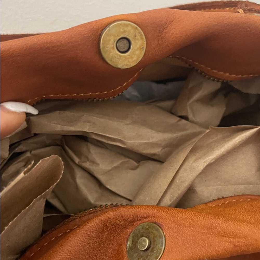 Sundance Cognac Brown Leather Handbag with Mini Pouch - Picture 8 of 11